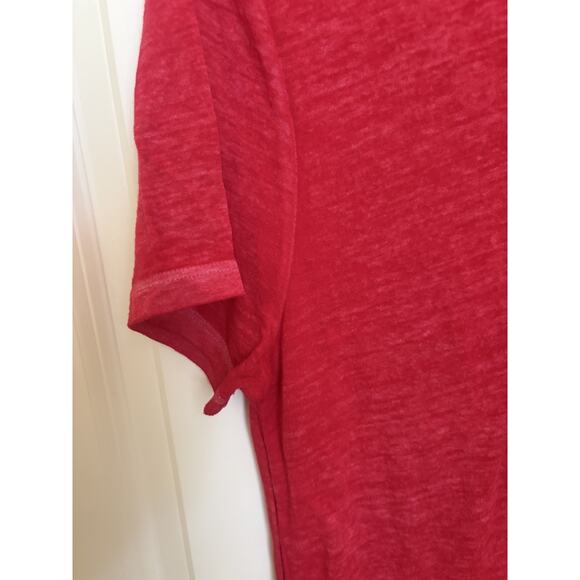 PEACE & PEARLS Red Burnout Tee Shirt L Lightweight Short Sleeve Lipstick - Picture 5 of 5